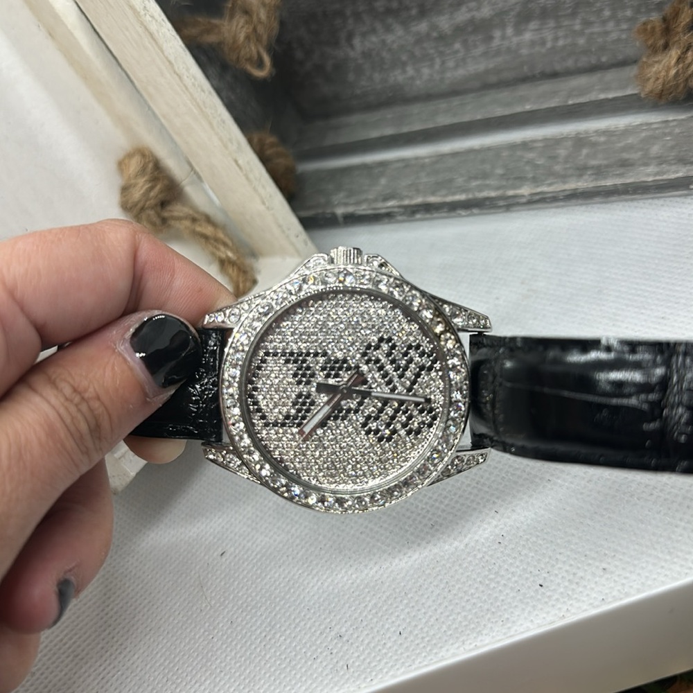 Vintage Skull Watch, Made in Japan, black leather band - Picture 2 of 5